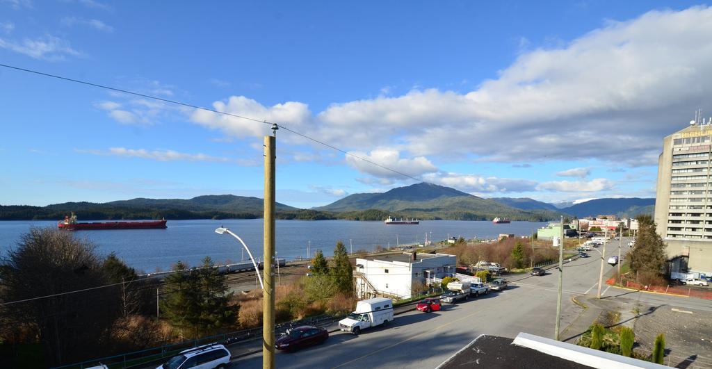 First Avenue Executive Suites Prince Rupert Esterno foto