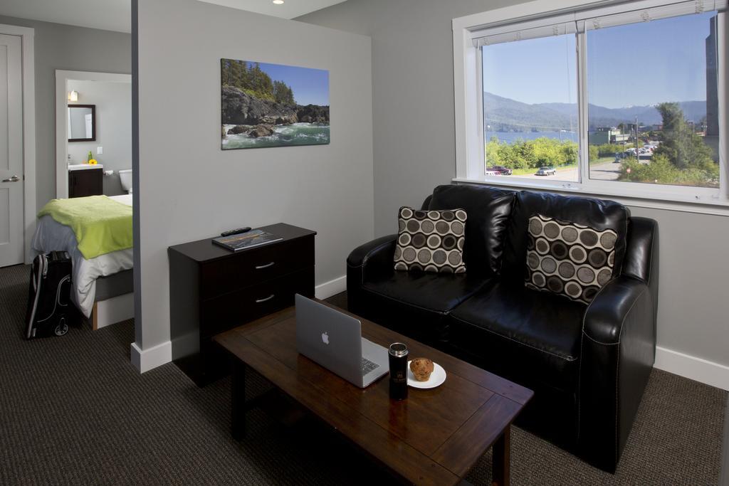 First Avenue Executive Suites Prince Rupert Esterno foto